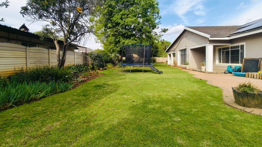 4 Bedroom Property for Sale in Baillie Park North West